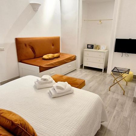 Maison Marinella Boutique Room Napoli Bagian luar foto