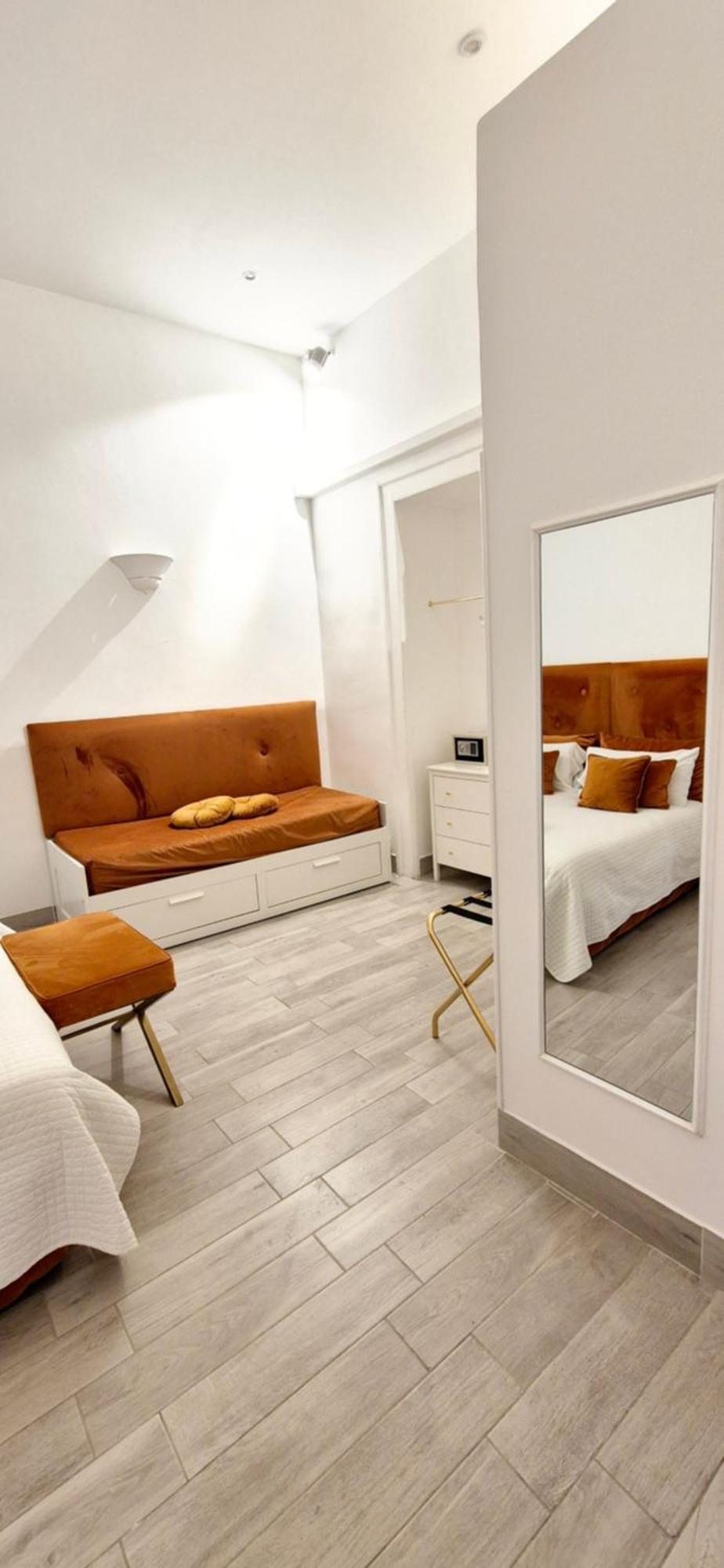 Maison Marinella Boutique Room Napoli Bagian luar foto